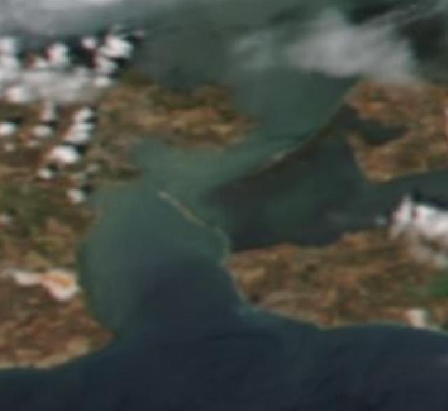 Satellite snapshot of Kerch Strait